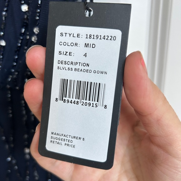 NWT Adrianna Papell sleeveless beaded gown in midnight - Picture 4 of 6